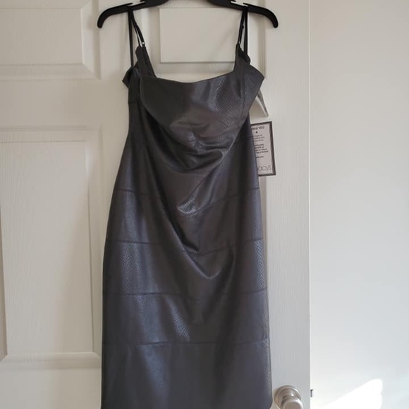 Snake Embossed Faux-Leather Bandage Dress. - Picture 6 of 6